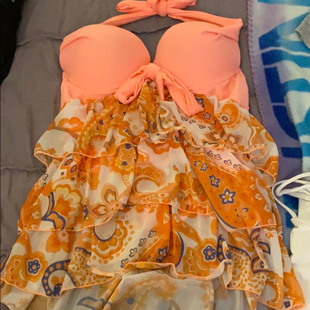 Bathing suit top! Size medium.